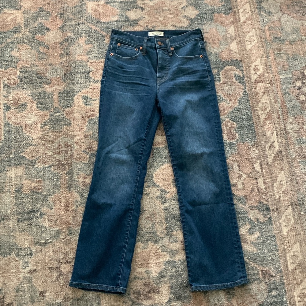 Madewell Cali demi-boot cut. Size 25.